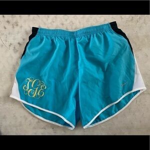 Nike kids dri fit shorts | size XL